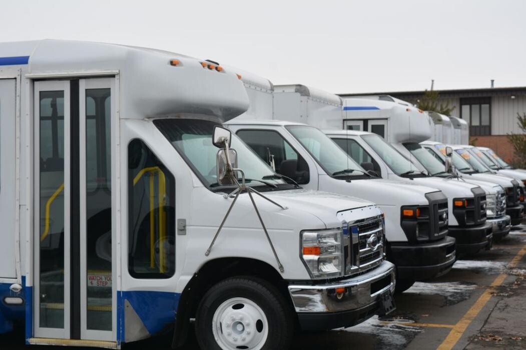 Images Signature Truck Center