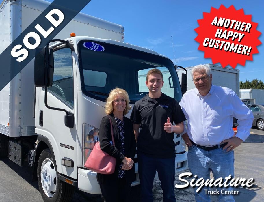 Images Signature Truck Center