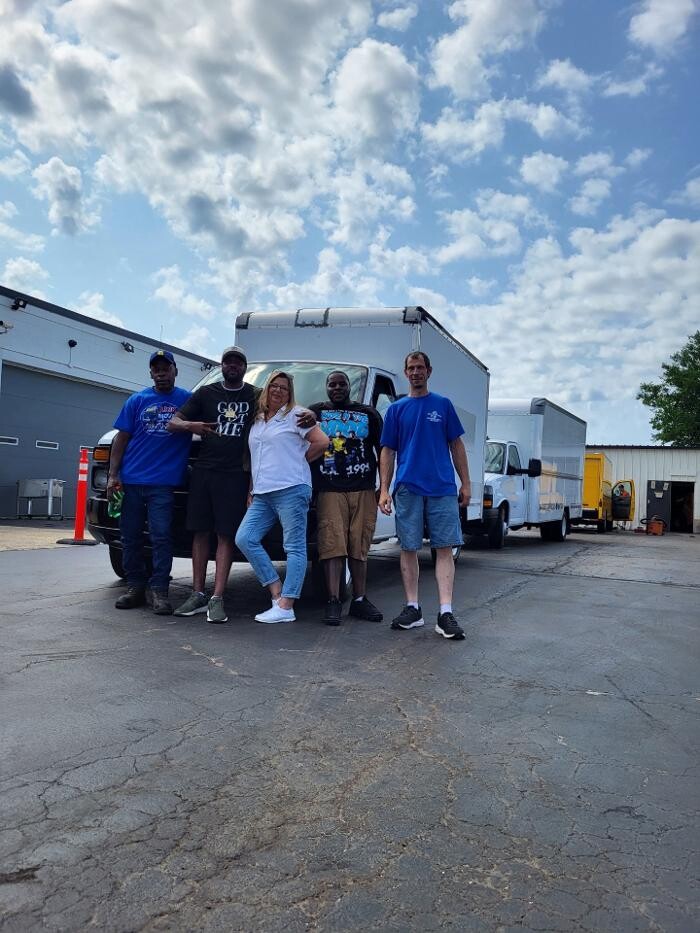 Images Signature Truck Center