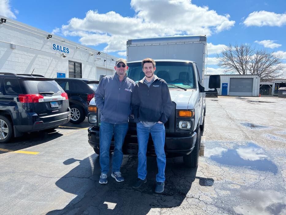 Images Signature Truck Center