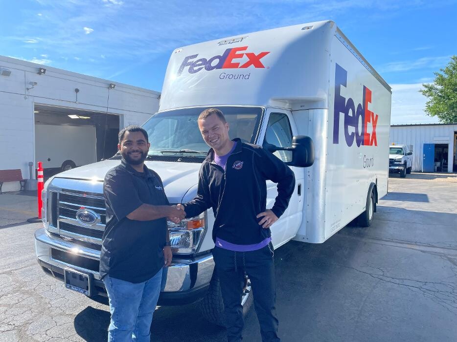 Images Signature Truck Center