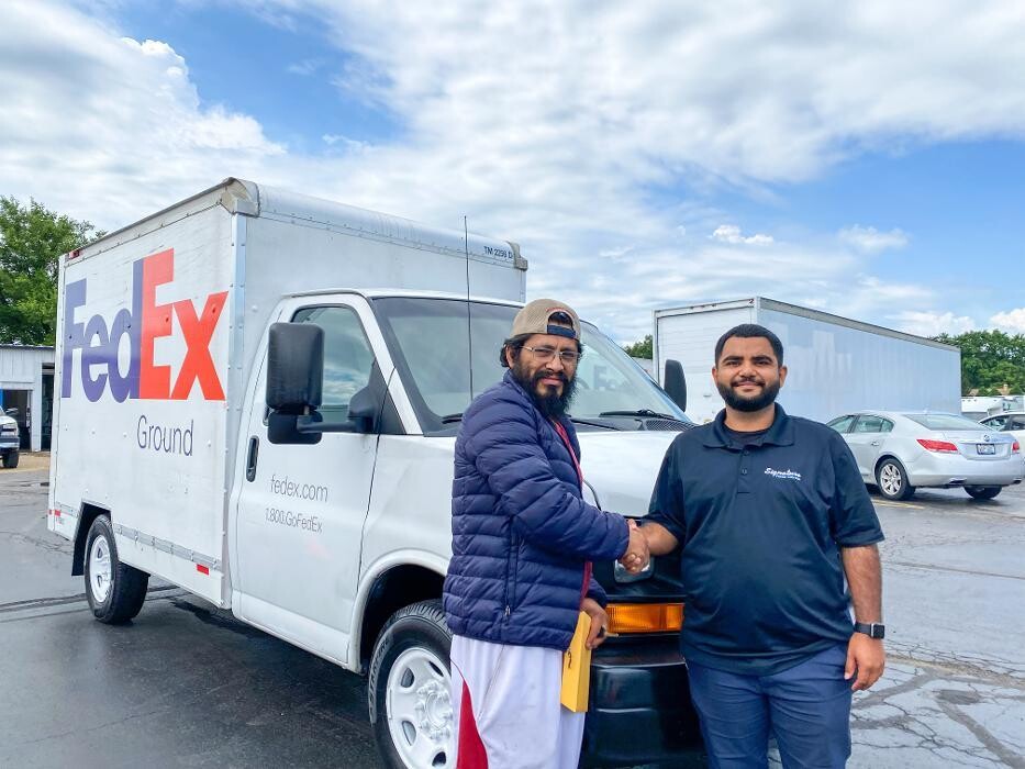 Images Signature Truck Center