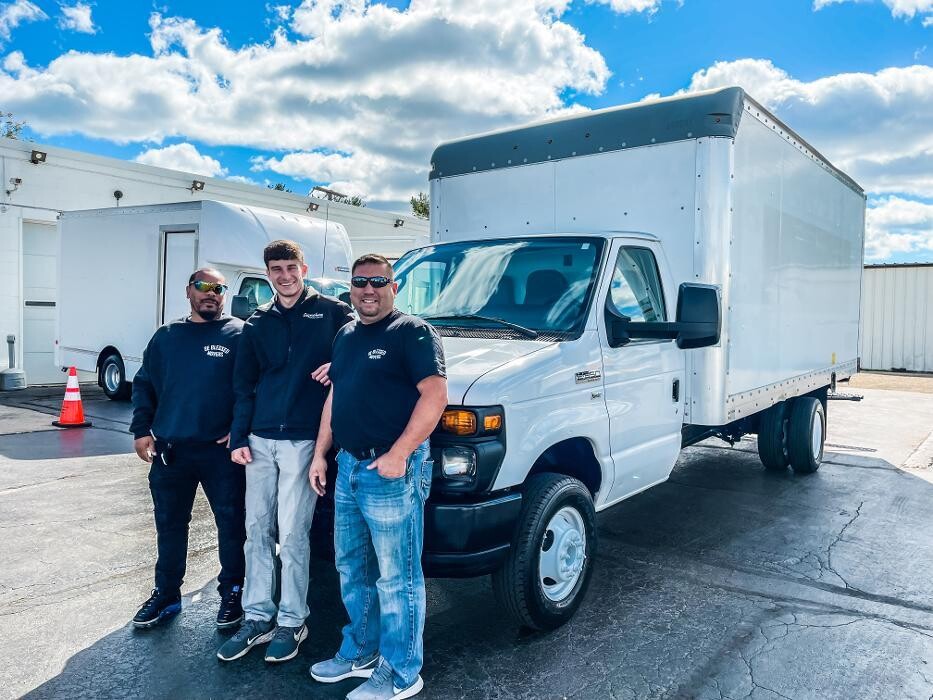 Images Signature Truck Center