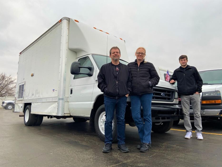 Images Signature Truck Center