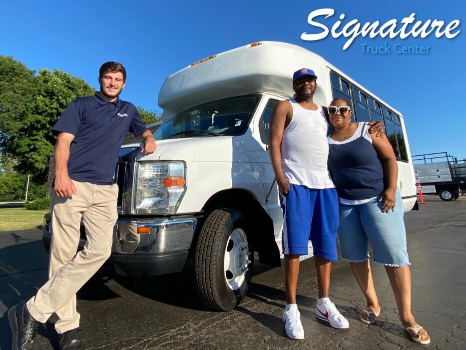 Images Signature Truck Center
