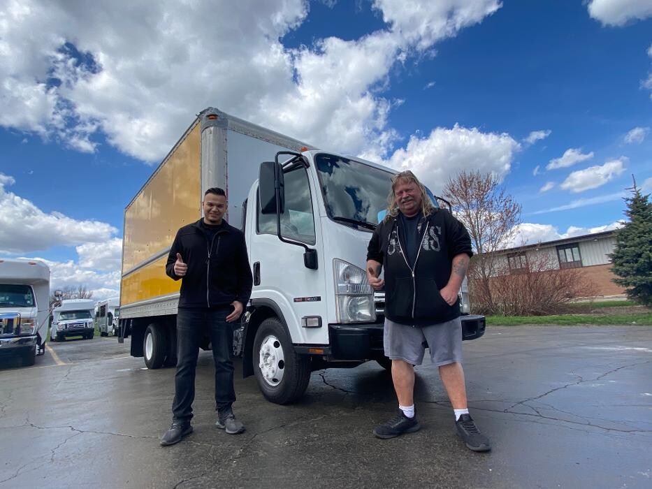 Images Signature Truck Center