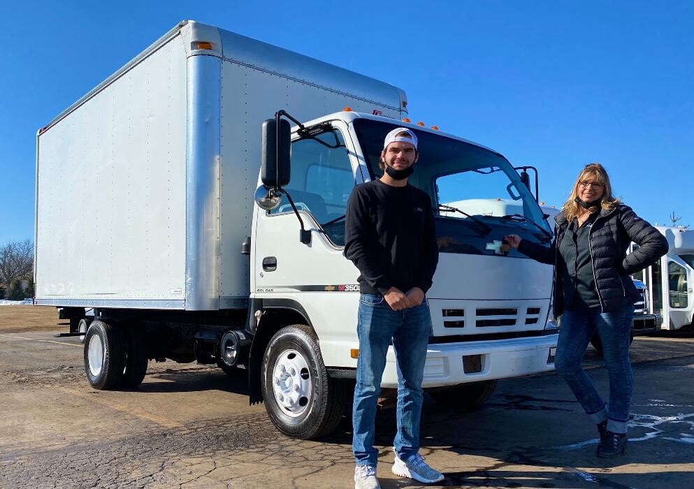 Images Signature Truck Center