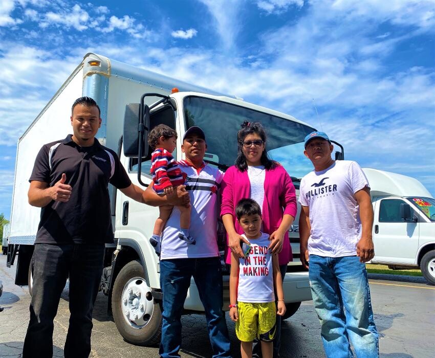 Images Signature Truck Center