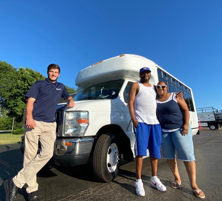 Images Signature Truck Center