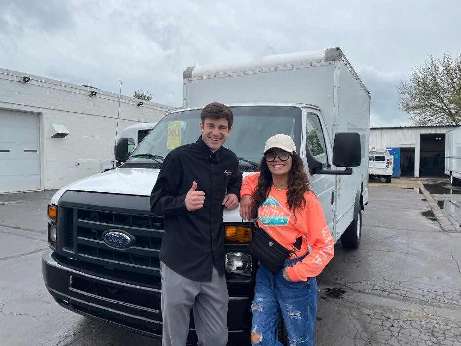 Images Signature Truck Center