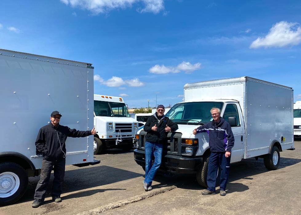 Images Signature Truck Center