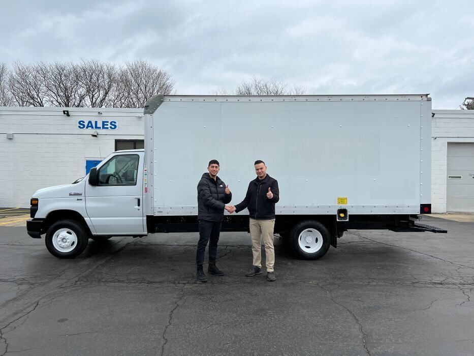 Images Signature Truck Center