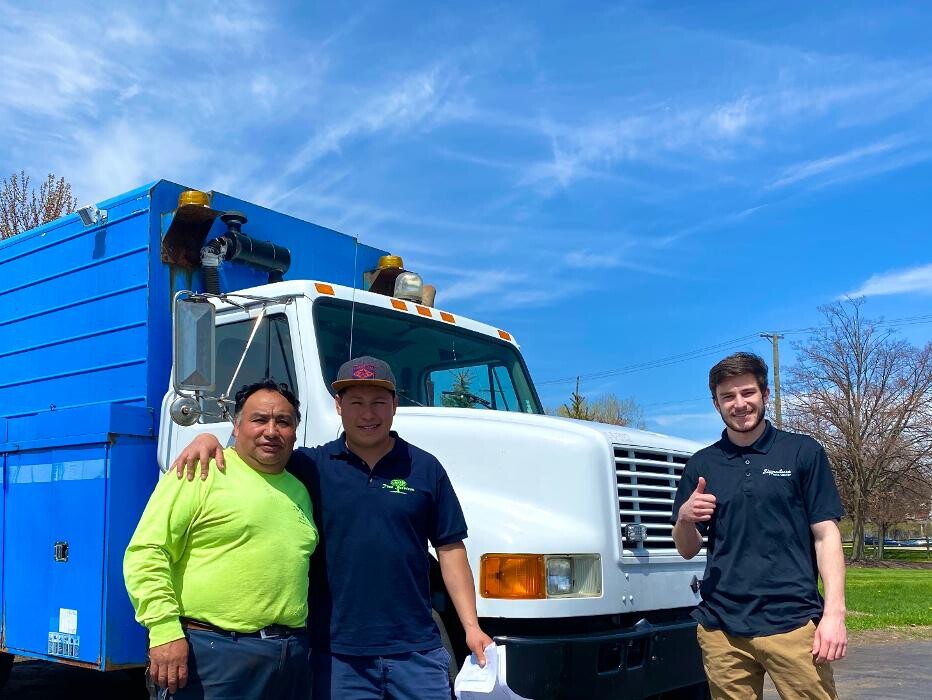 Images Signature Truck Center