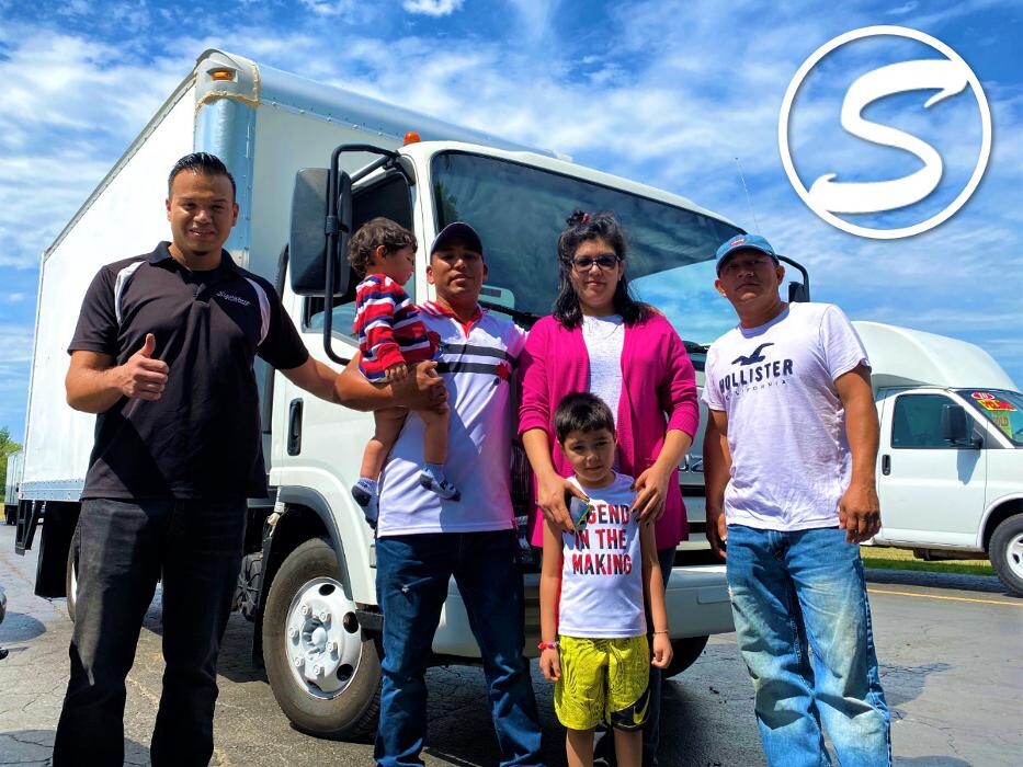 Images Signature Truck Center