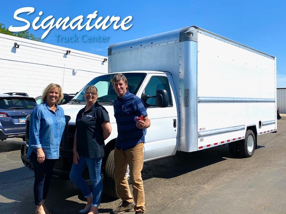 Images Signature Truck Center