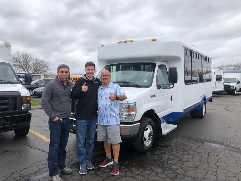 Images Signature Truck Center