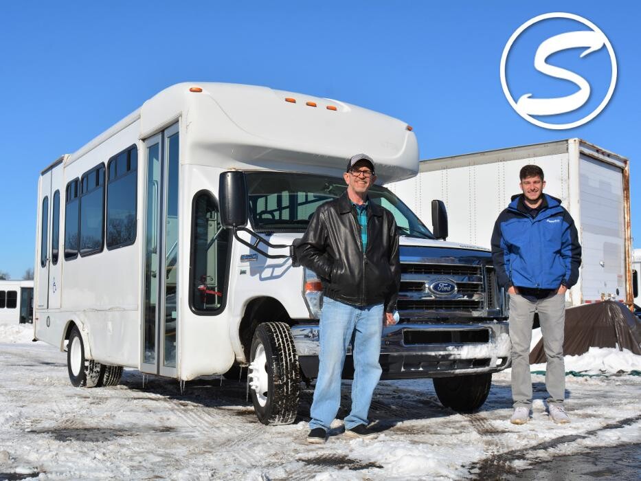 Images Signature Truck Center