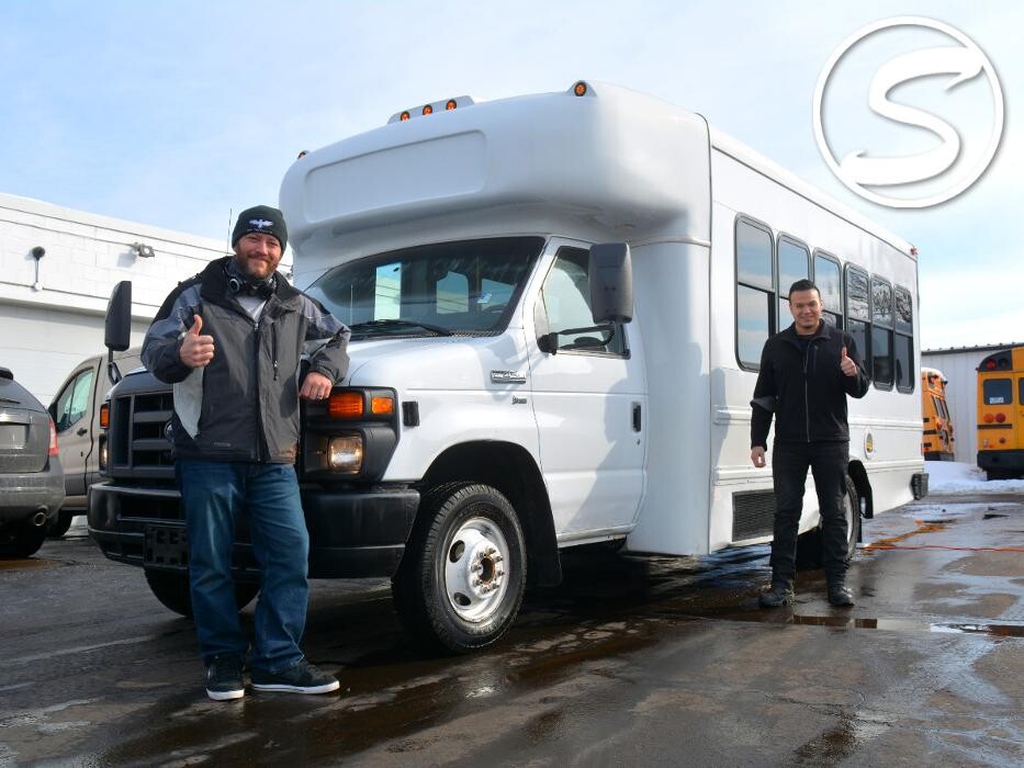 Images Signature Truck Center