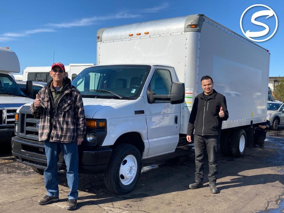 Images Signature Truck Center