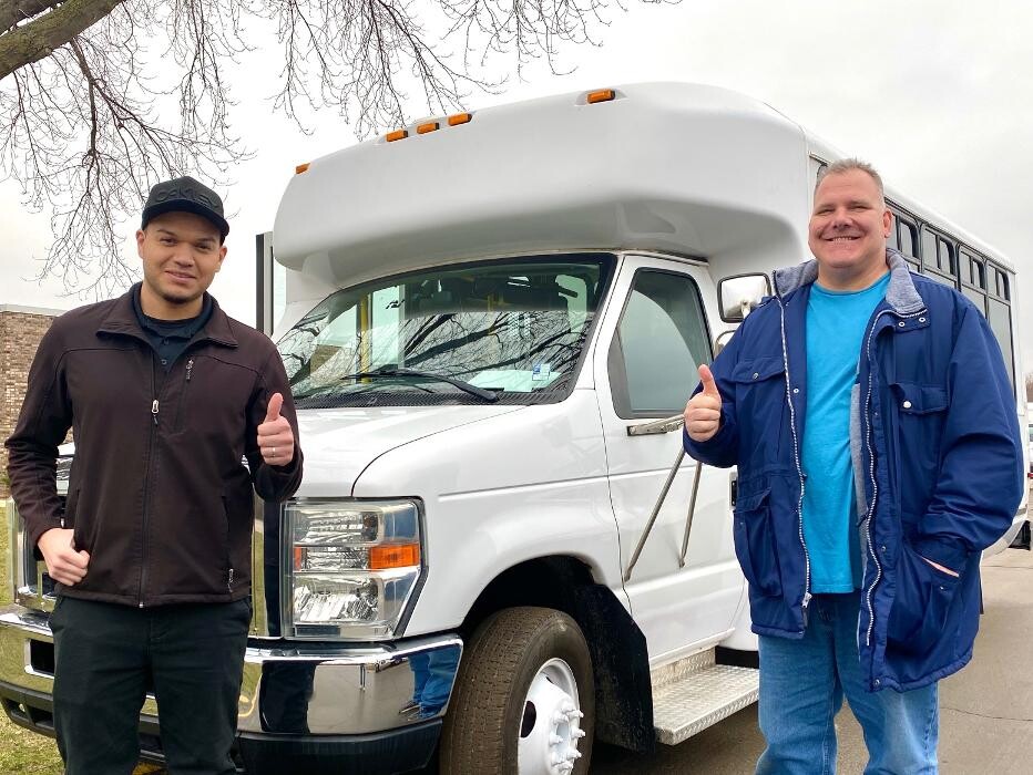 Images Signature Truck Center