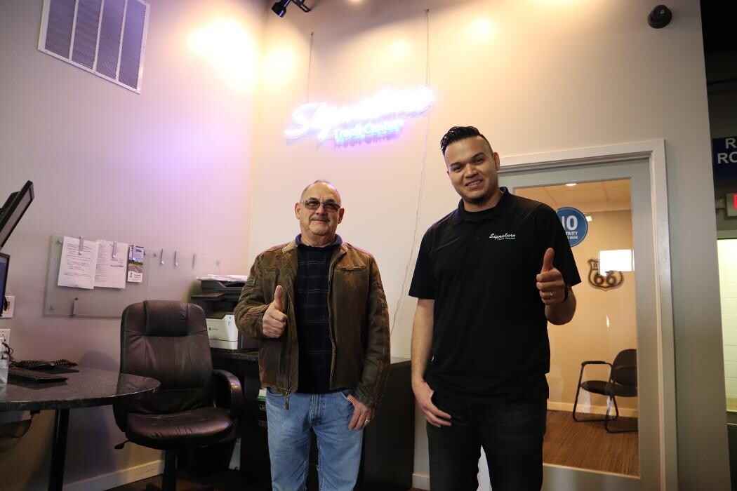 Images Signature Truck Center