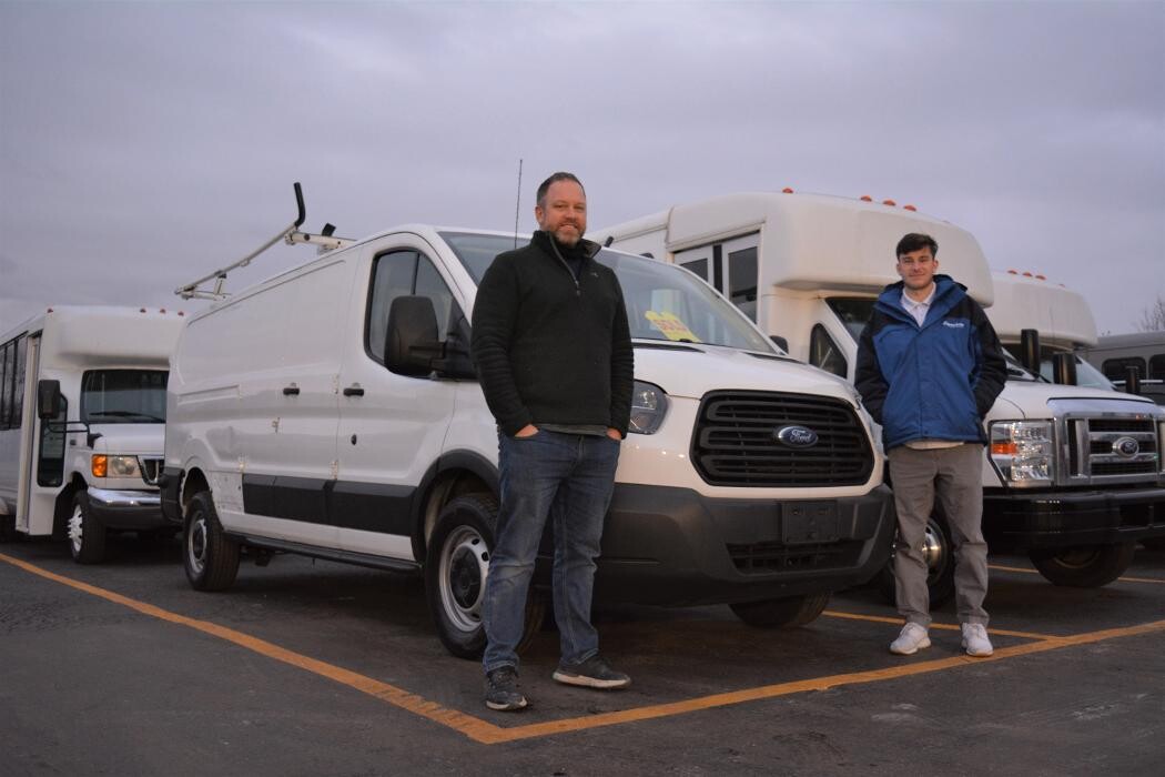 Images Signature Truck Center