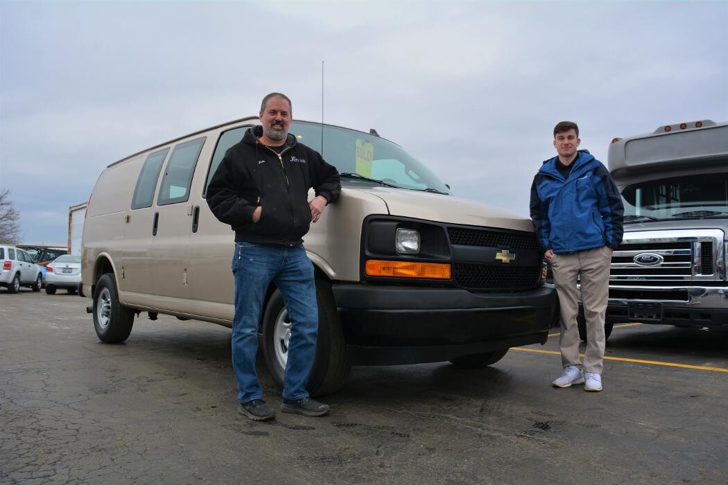 Images Signature Truck Center