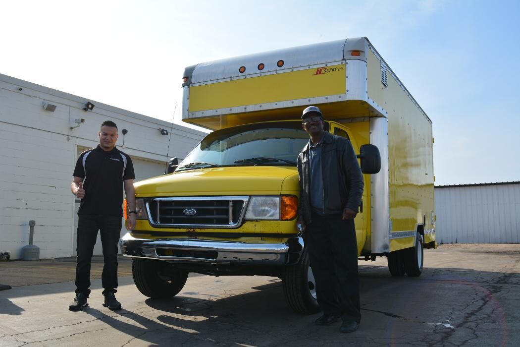 Images Signature Truck Center