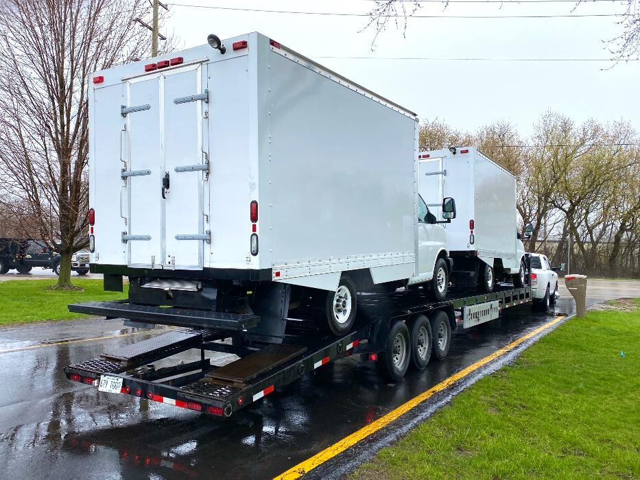 Images Signature Truck Center