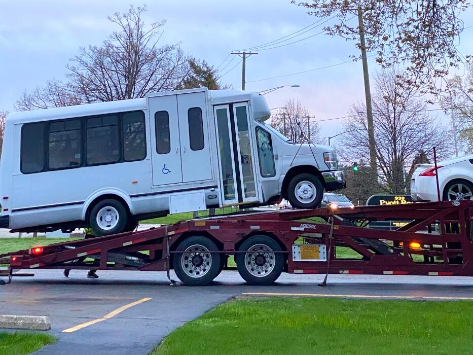 Images Signature Truck Center