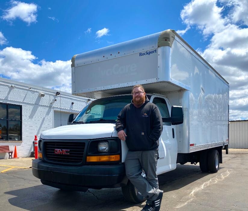 Images Signature Truck Center