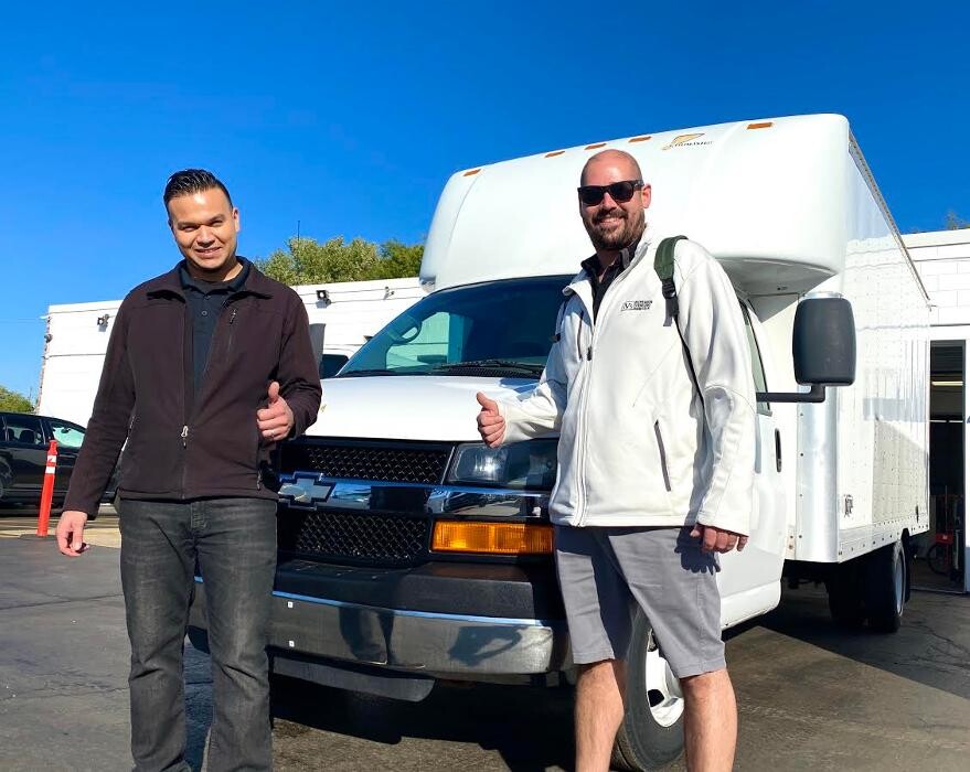 Images Signature Truck Center