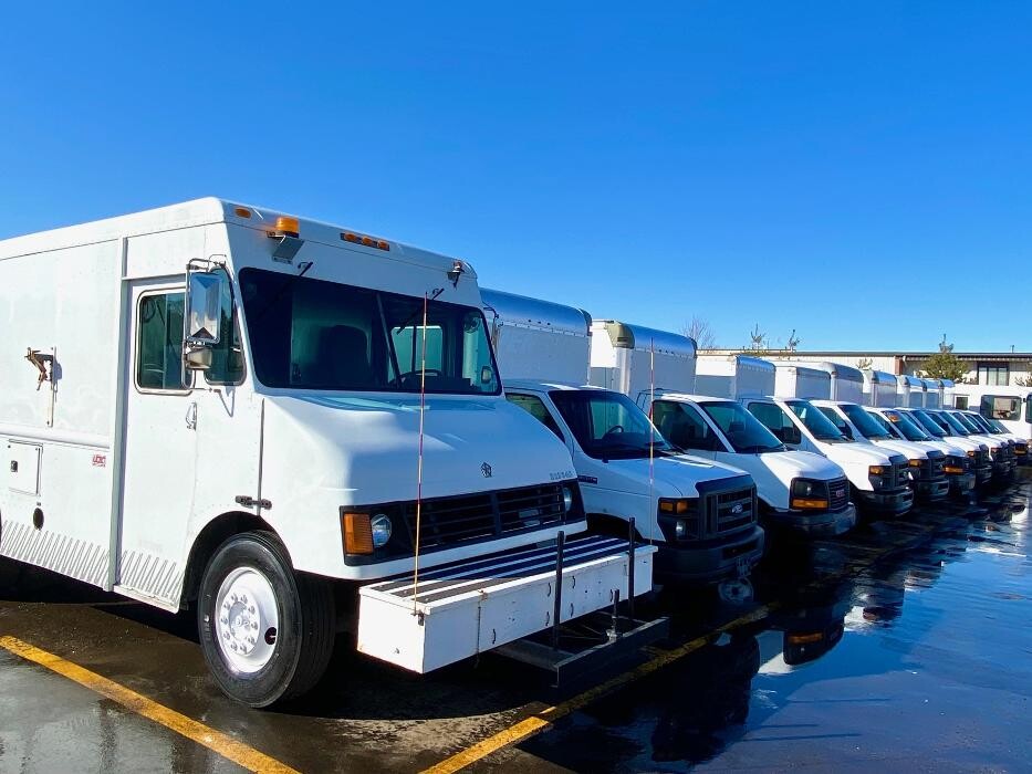 Images Signature Truck Center