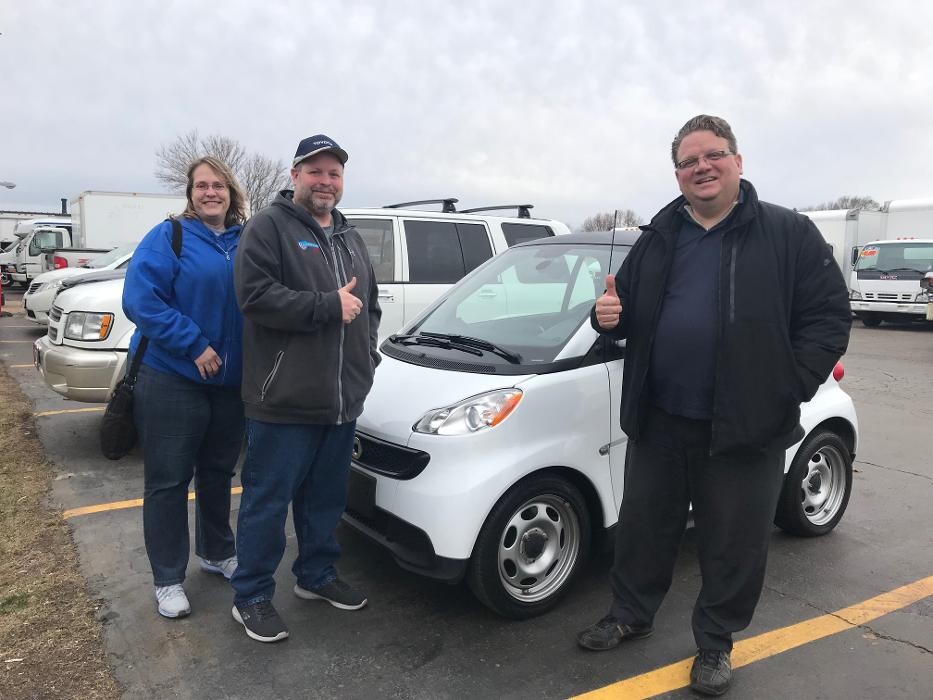 Images Signature Truck Center