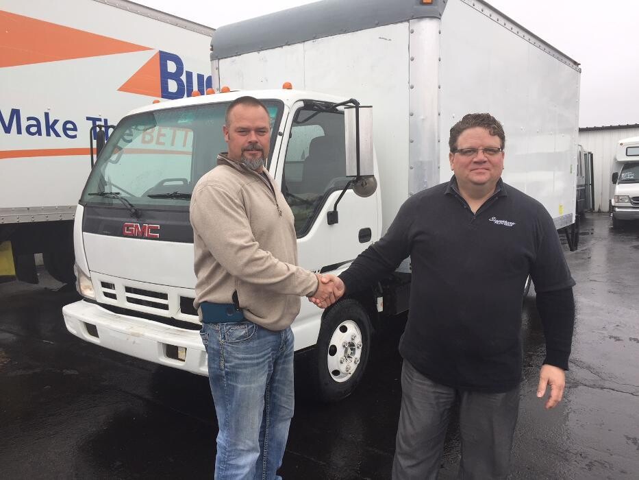 Images Signature Truck Center