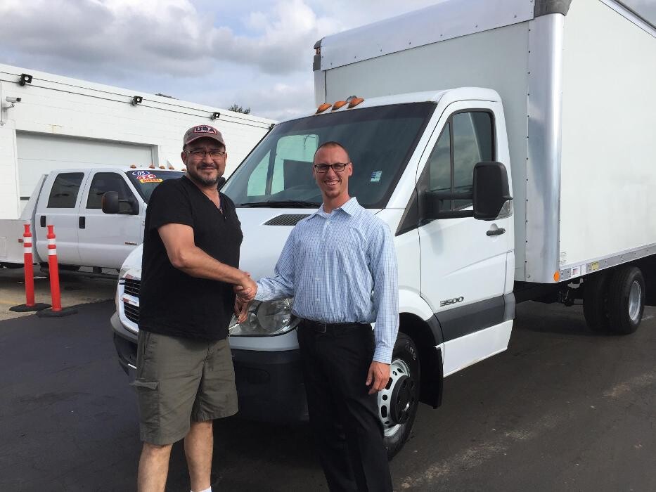 Images Signature Truck Center