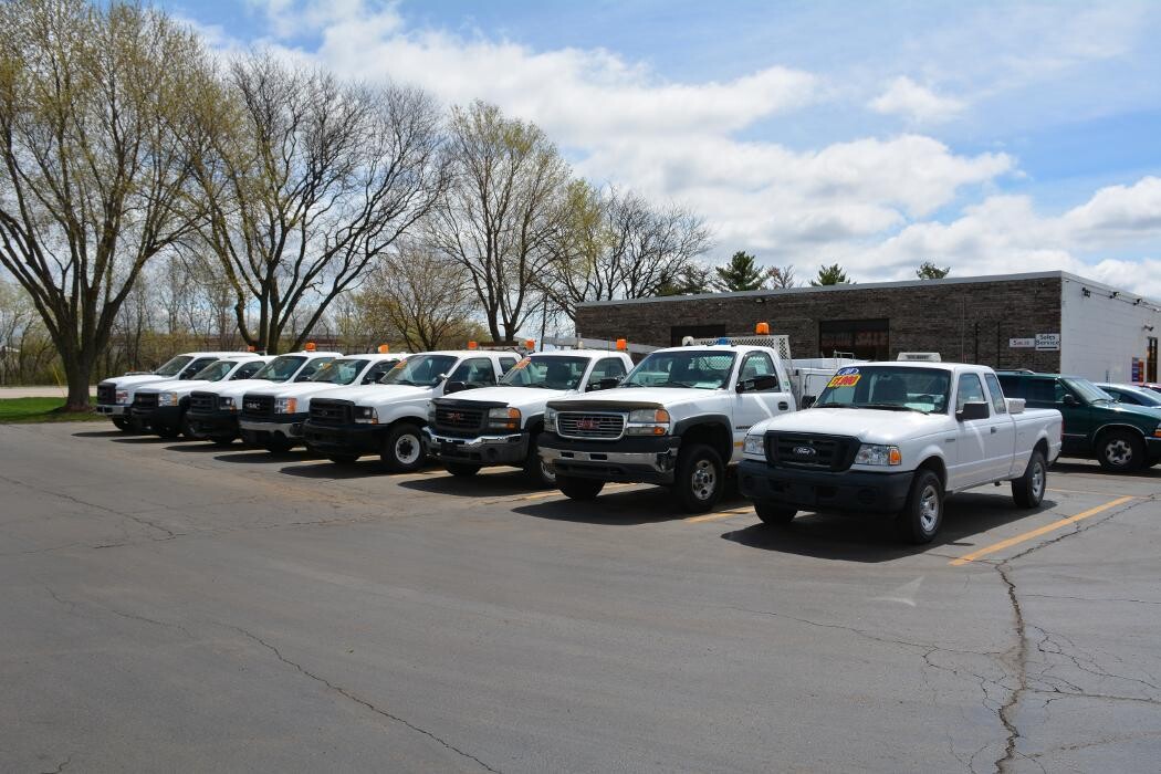 Images Signature Truck Center