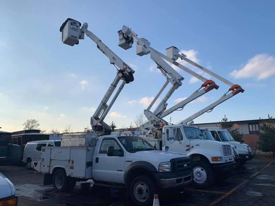 Images Signature Truck Center