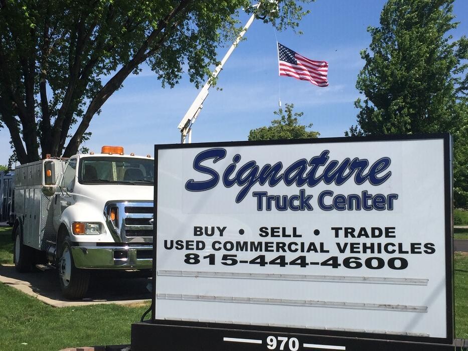 Images Signature Truck Center