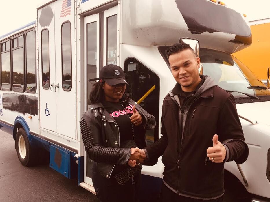 Images Signature Truck Center