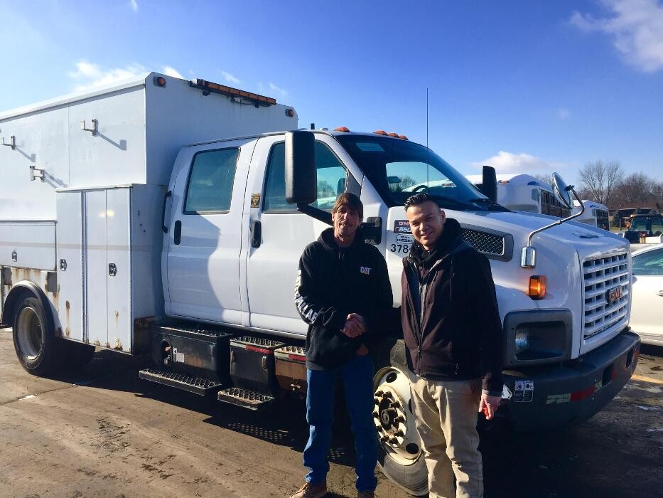 Images Signature Truck Center