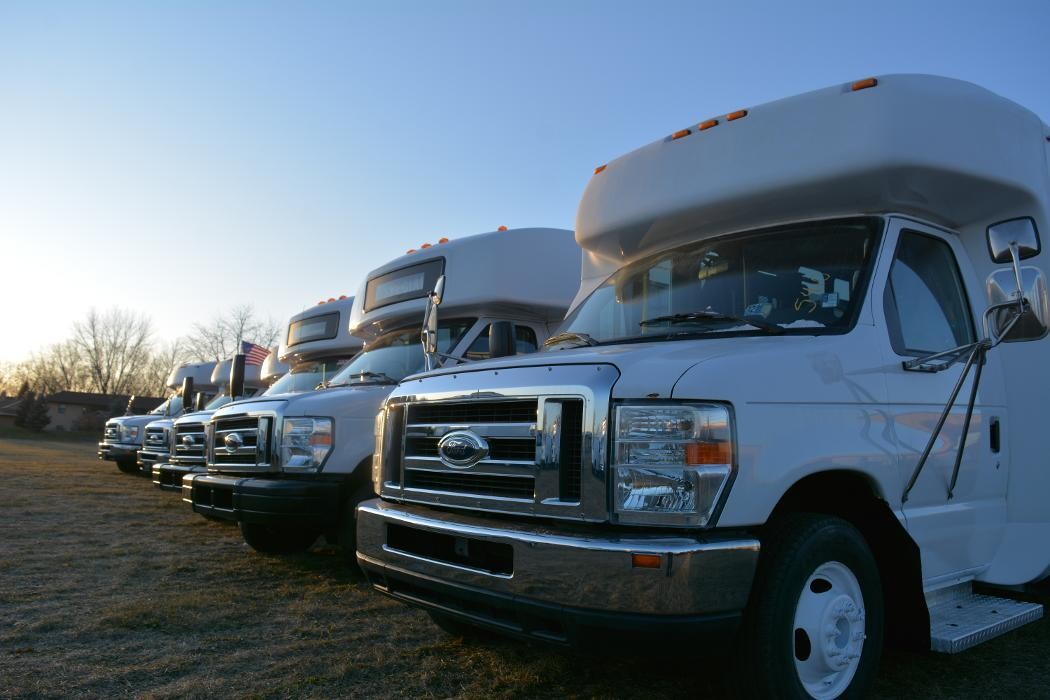 Images Signature Truck Center