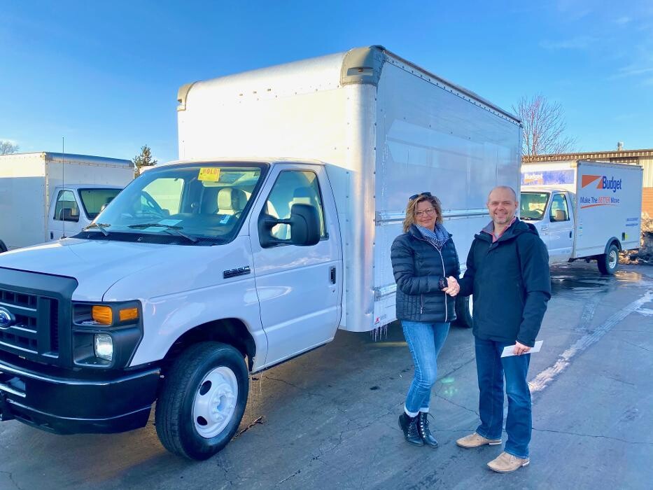 Images Signature Truck Center