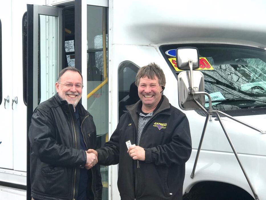 Images Signature Truck Center