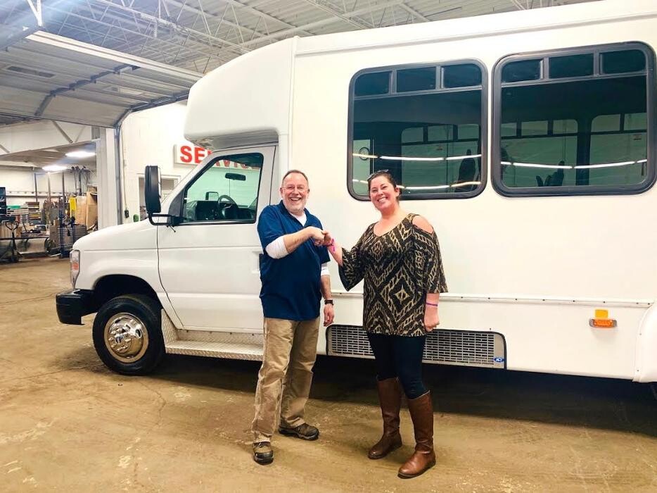 Images Signature Truck Center