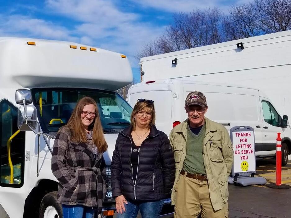 Images Signature Truck Center