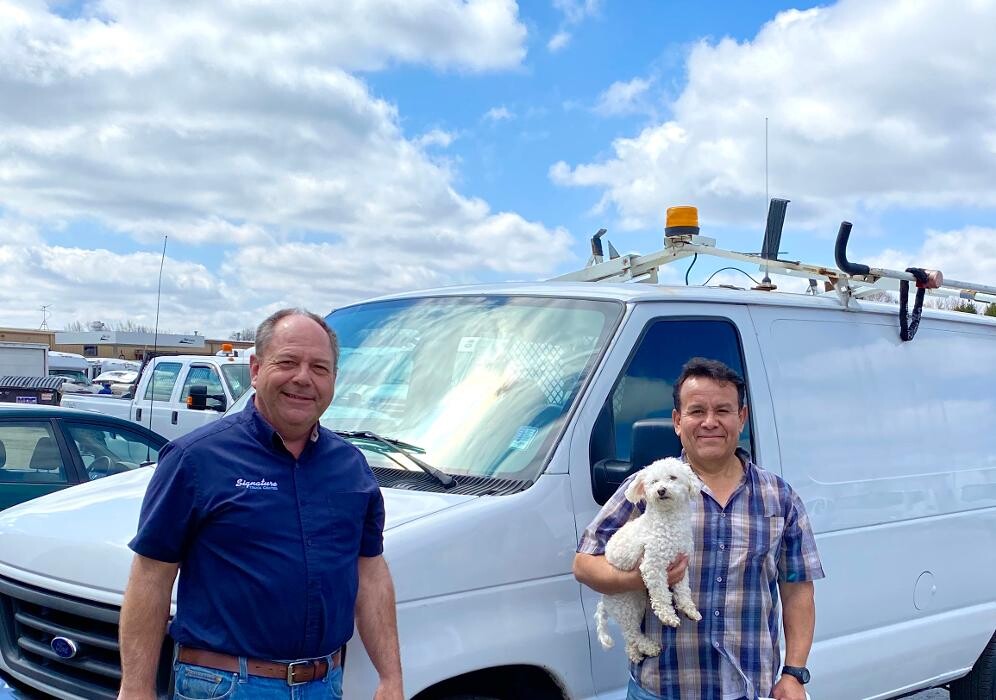 Images Signature Truck Center