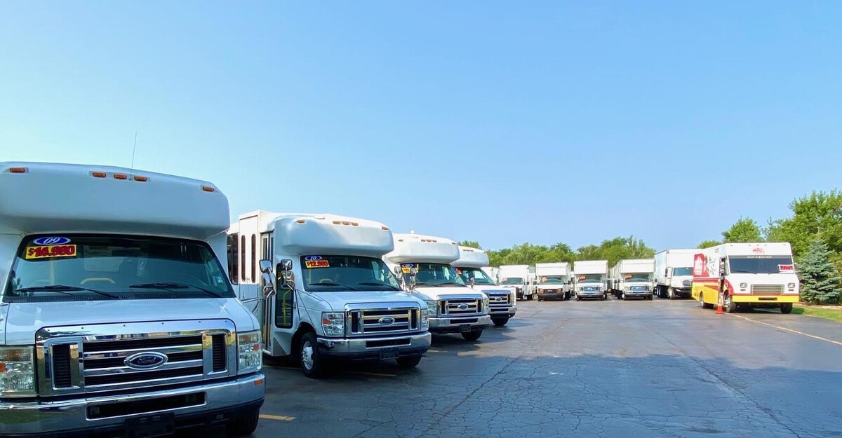 Images Signature Truck Center