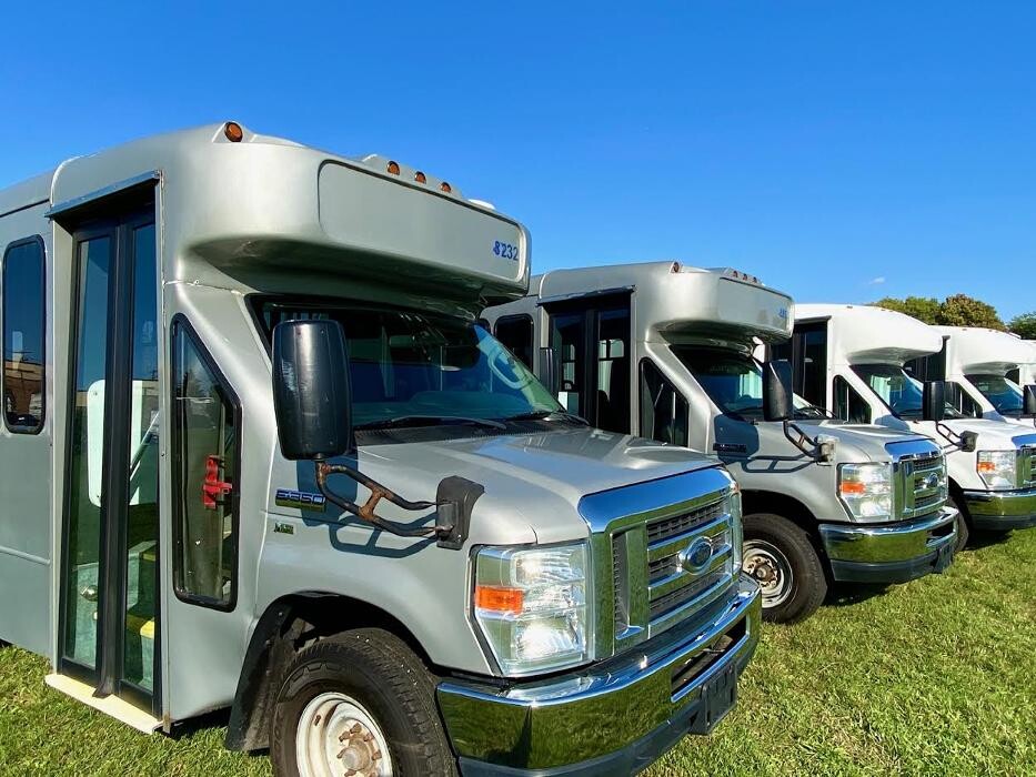 Images Signature Truck Center