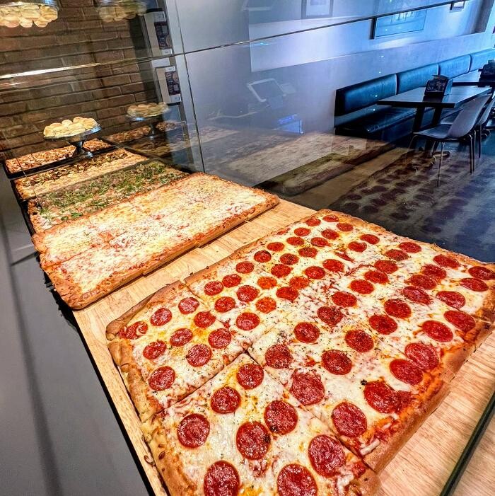 Images Brickell City Pizza